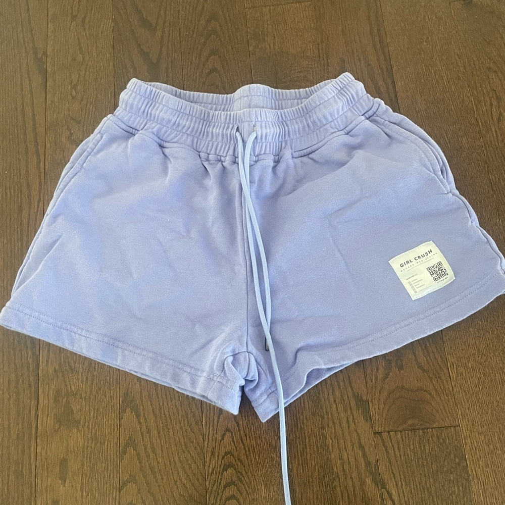 Girl crush purple shorts